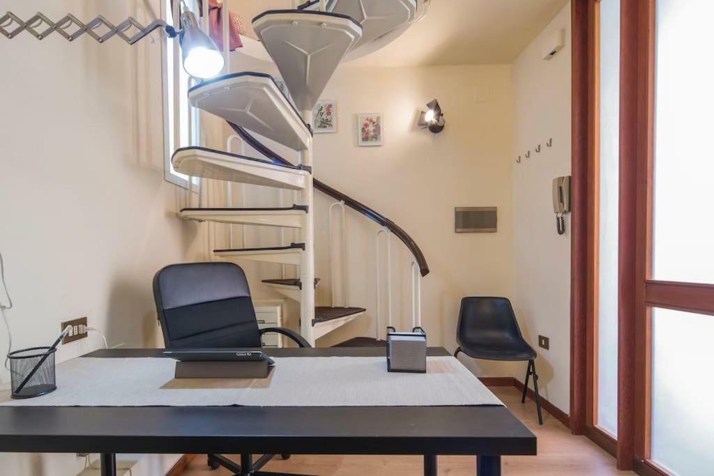 Bilocale In Centro Lejlighed Salerno Eksteriør billede